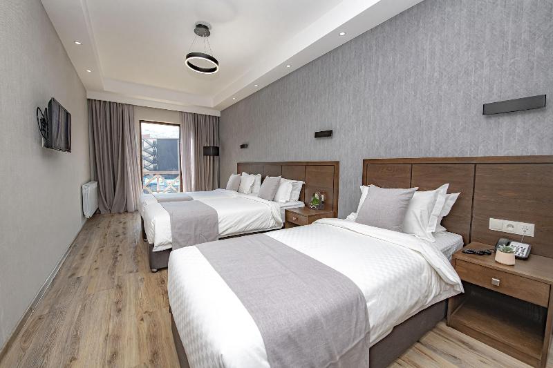 Hotel and SPA Crystal image