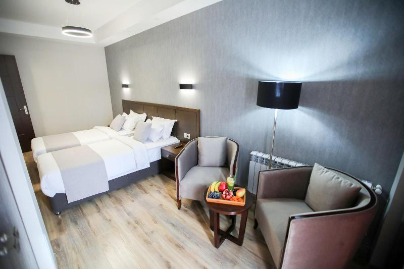 Hotel and SPA Crystal image