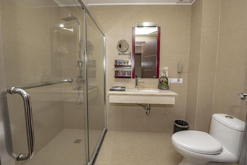 Hotel and SPA Crystal image