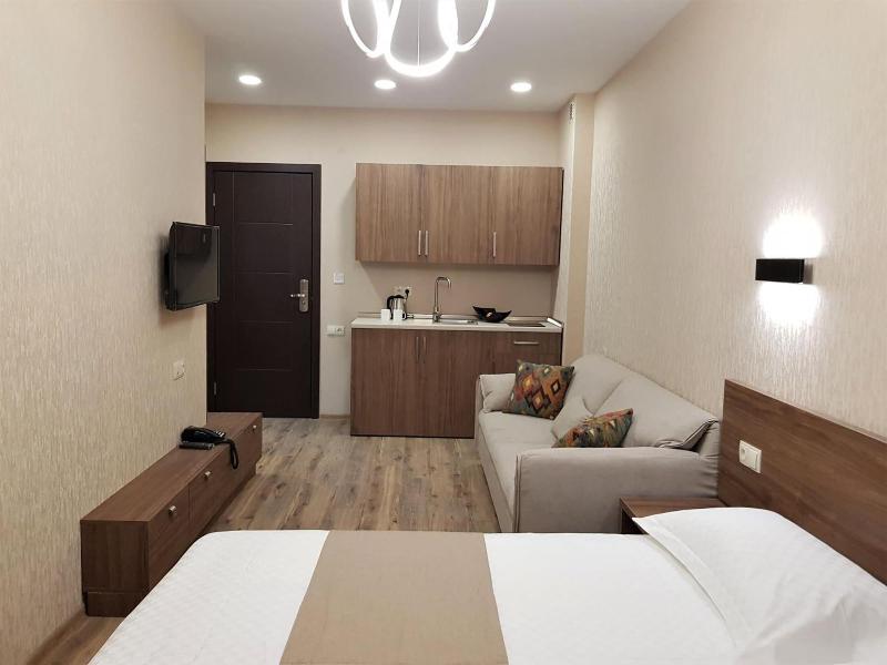 Hotel and SPA Crystal image