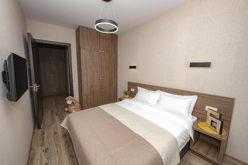 Hotel and SPA Crystal image