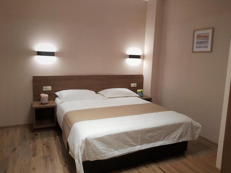 Hotel and SPA Crystal image