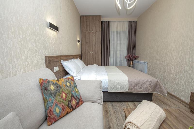 Hotel and SPA Crystal image