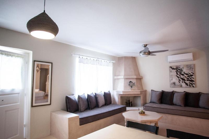 Porto Koundouros Villas image