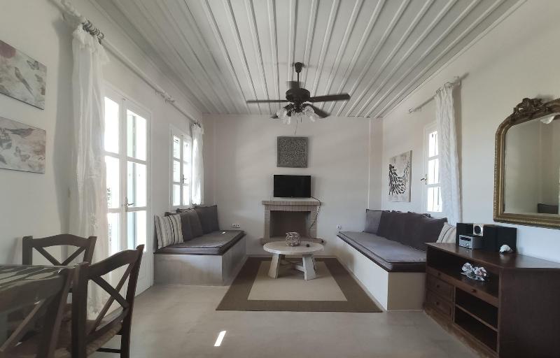 Porto Koundouros Villas image