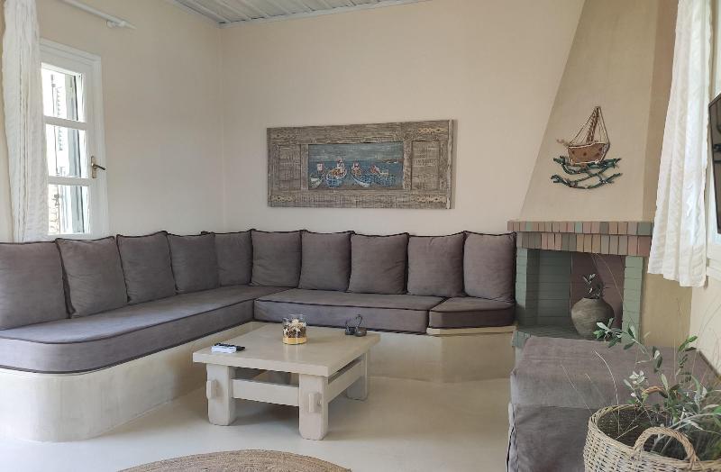 Porto Koundouros Villas image