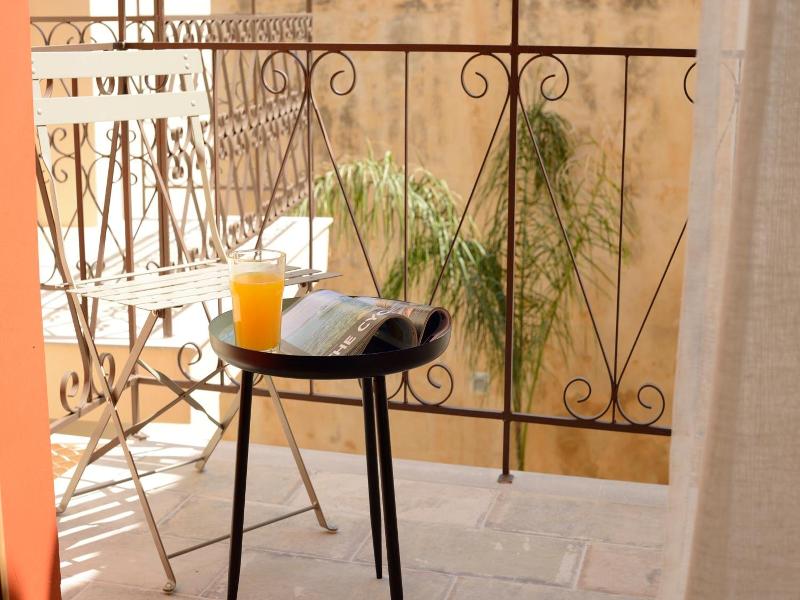 Veranda Rossa Suites image