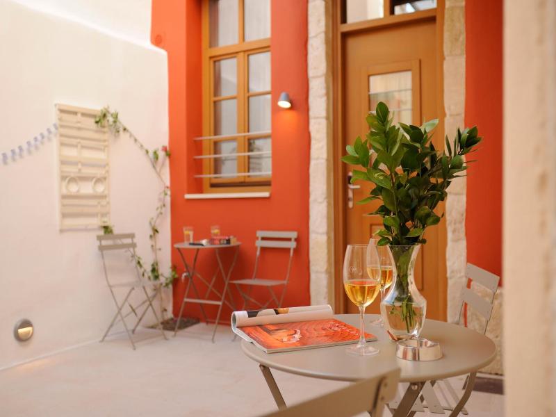 Veranda Rossa Suites image