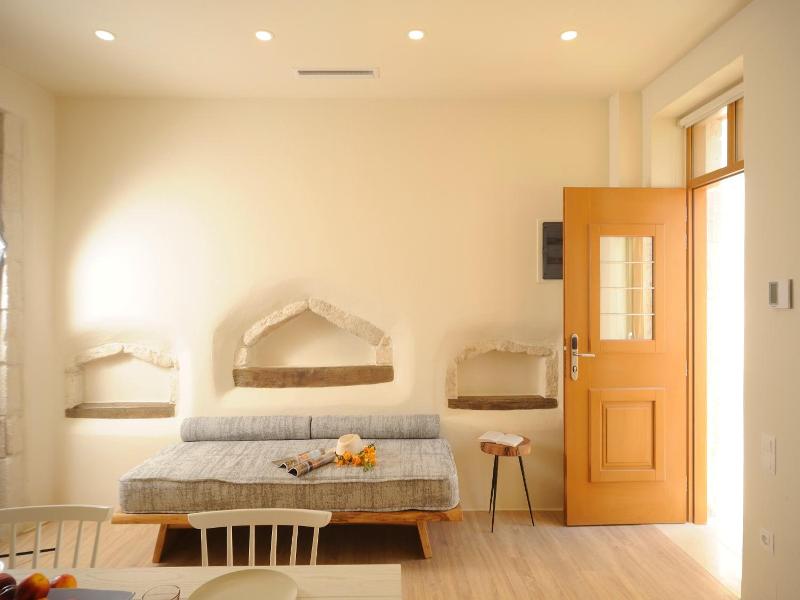 Veranda Rossa Suites image