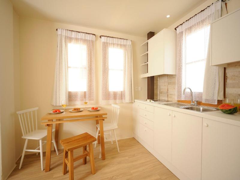 Veranda Rossa Suites image