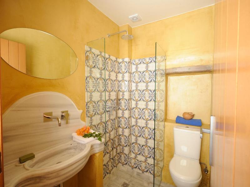 Veranda Rossa Suites image