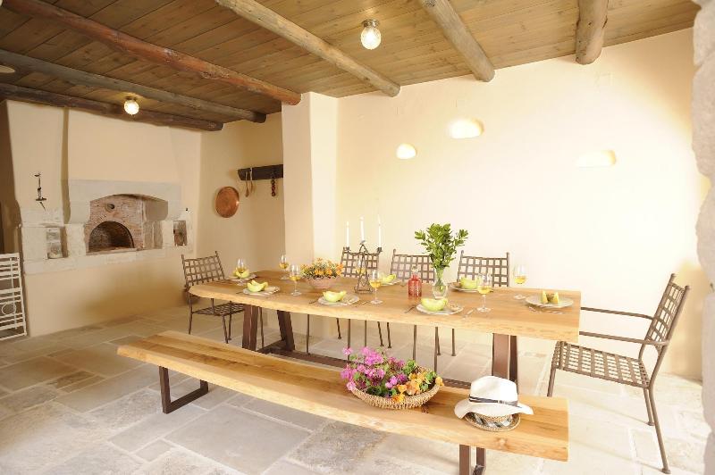 Veranda Rossa Suites image