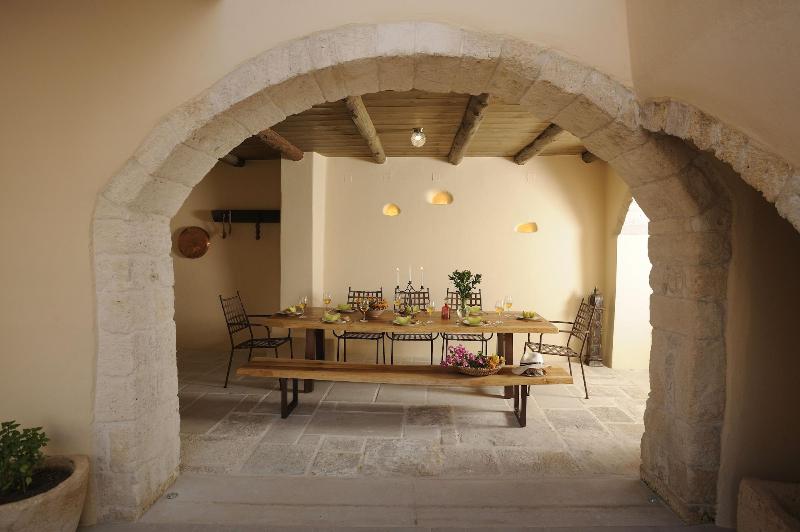 Veranda Rossa Suites image