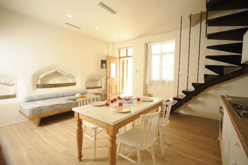Veranda Rossa Suites image