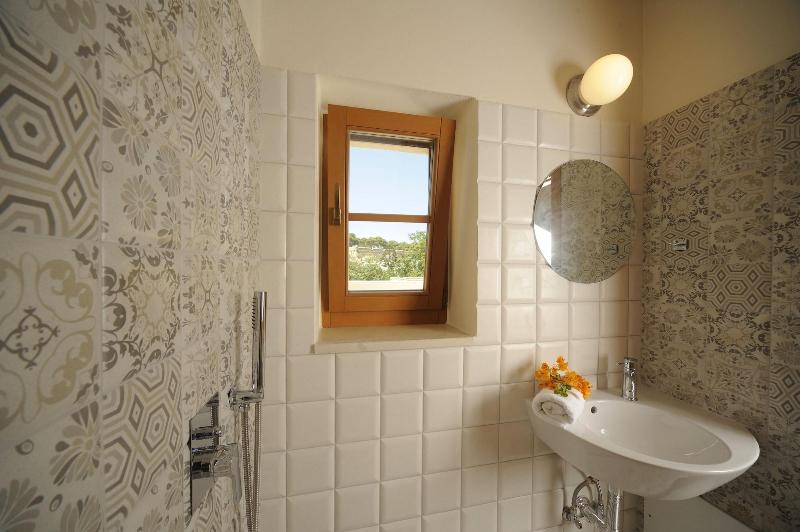 Veranda Rossa Suites image