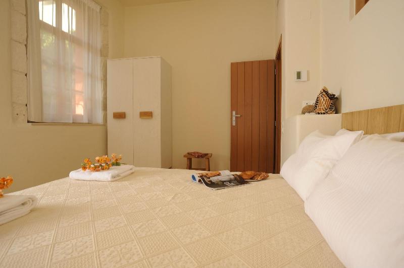 Veranda Rossa Suites image