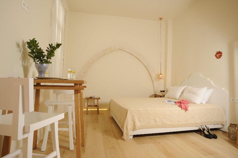 Veranda Rossa Suites image