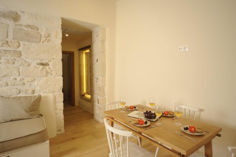 Veranda Rossa Suites image