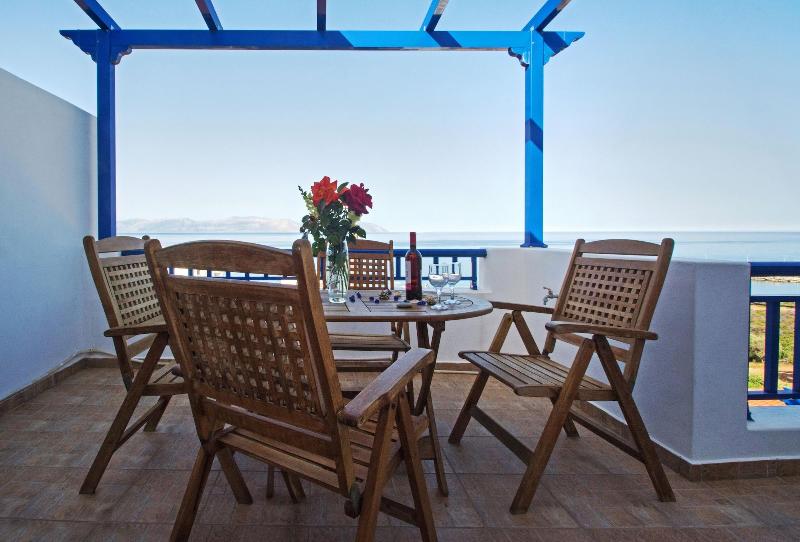 Pantonia Apartments image