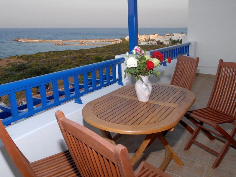 Pantonia Apartments image