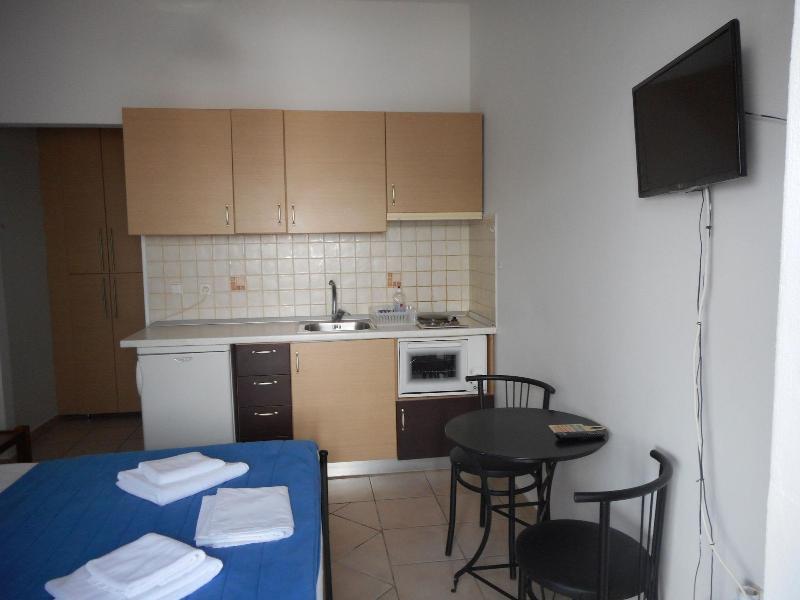 Pantonia Apartments image