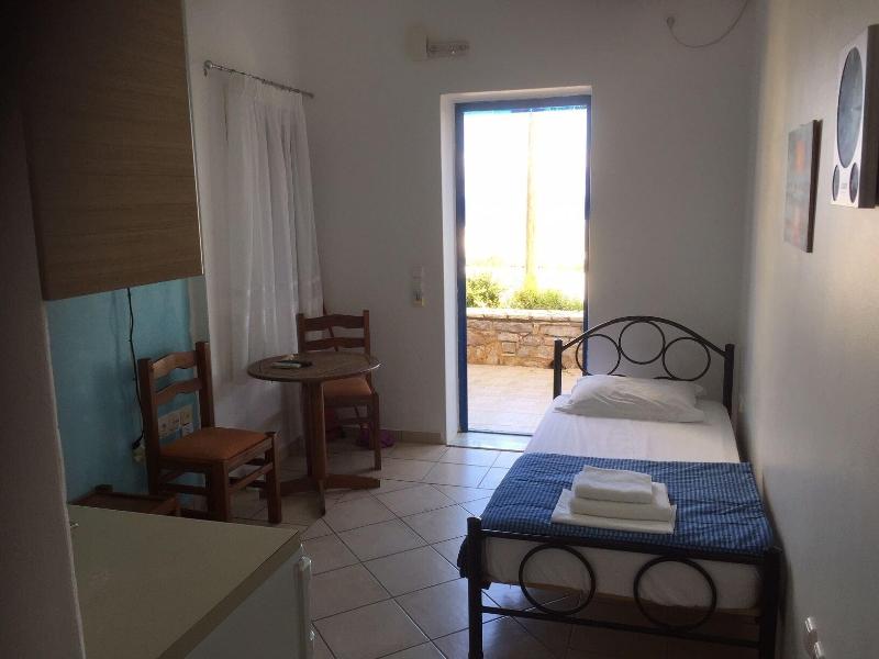 Pantonia Apartments image