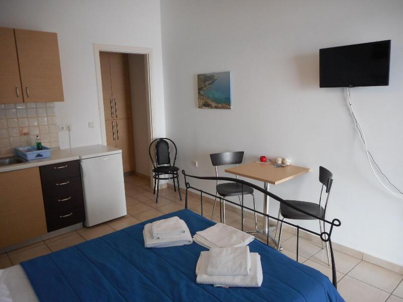 Pantonia Apartments image