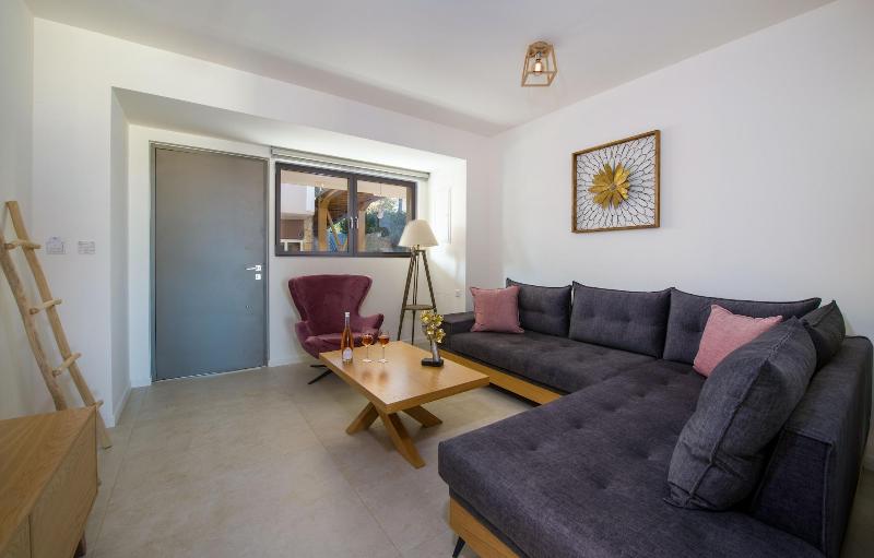 Lilium Luxury Suites - Adults Only image
