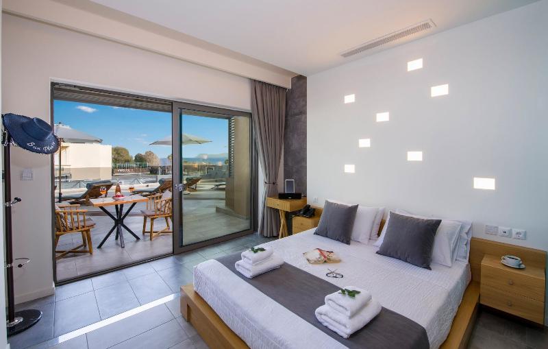 Lilium Luxury Suites - Adults Only image