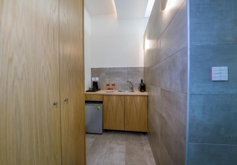 Lilium Luxury Suites - Adults Only image