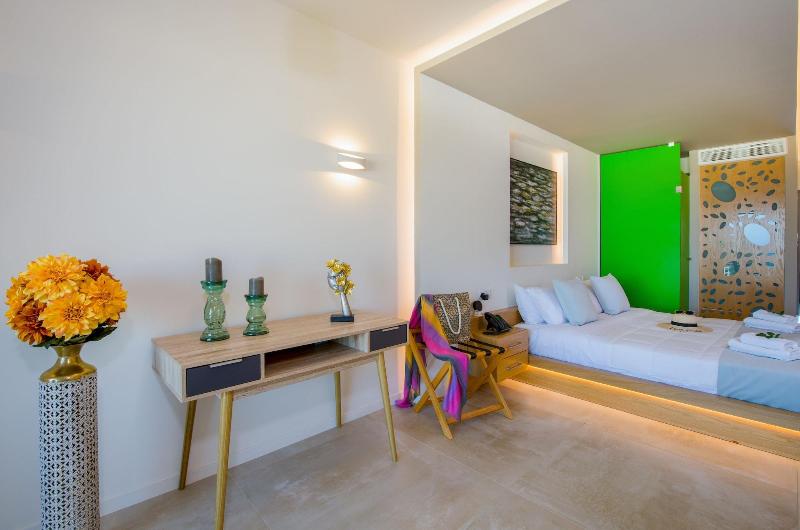 Lilium Luxury Suites - Adults Only image