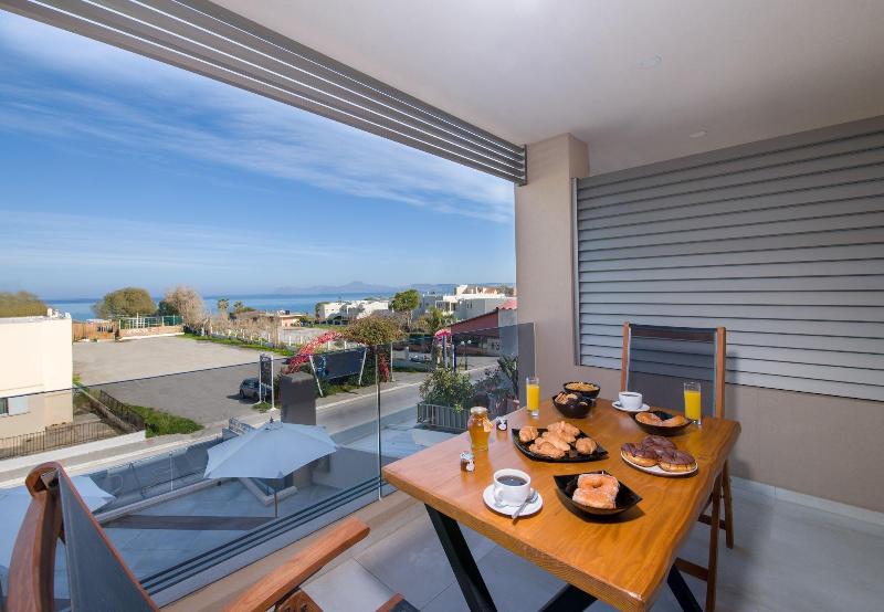 Lilium Luxury Suites - Adults Only image