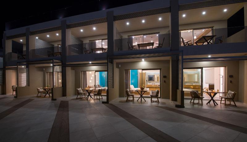 Lilium Luxury Suites - Adults Only image