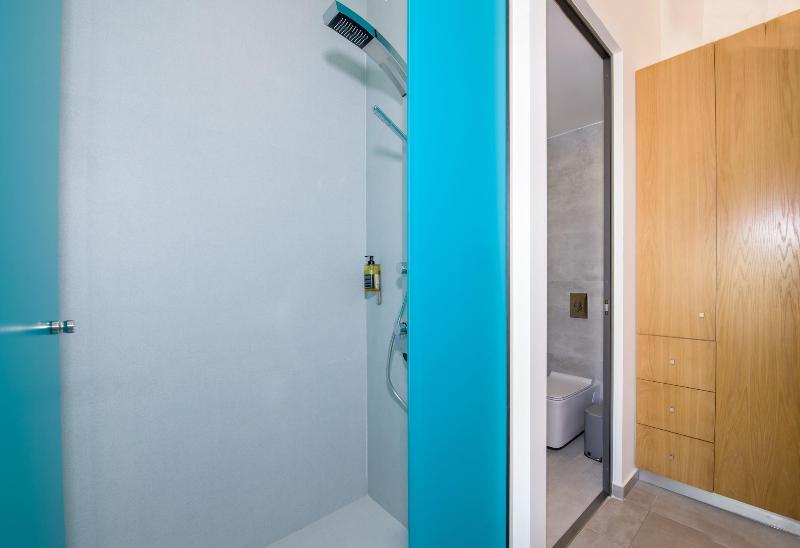Lilium Luxury Suites - Adults Only image