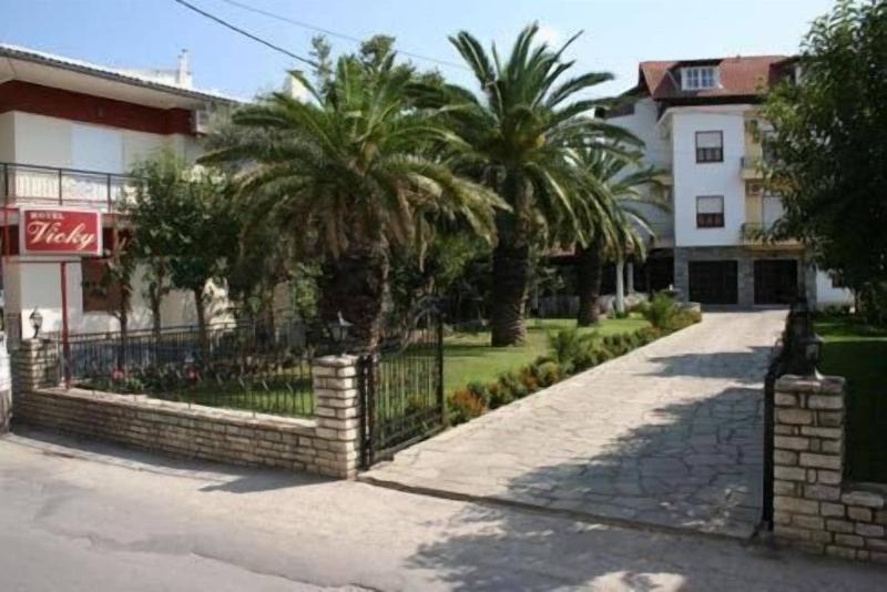 Hotel Vicky image