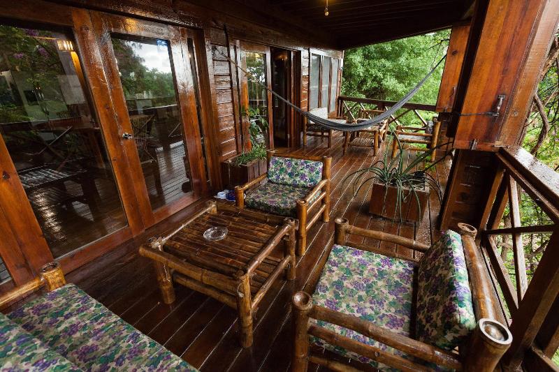 Roatan Bed & Breakfast Apartments — general view
