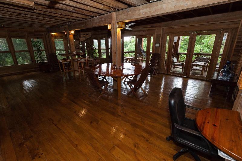 Roatan Bed & Breakfast Apartments image