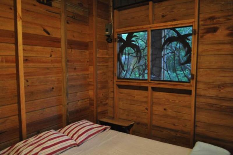 Roatan Bed & Breakfast Apartments image