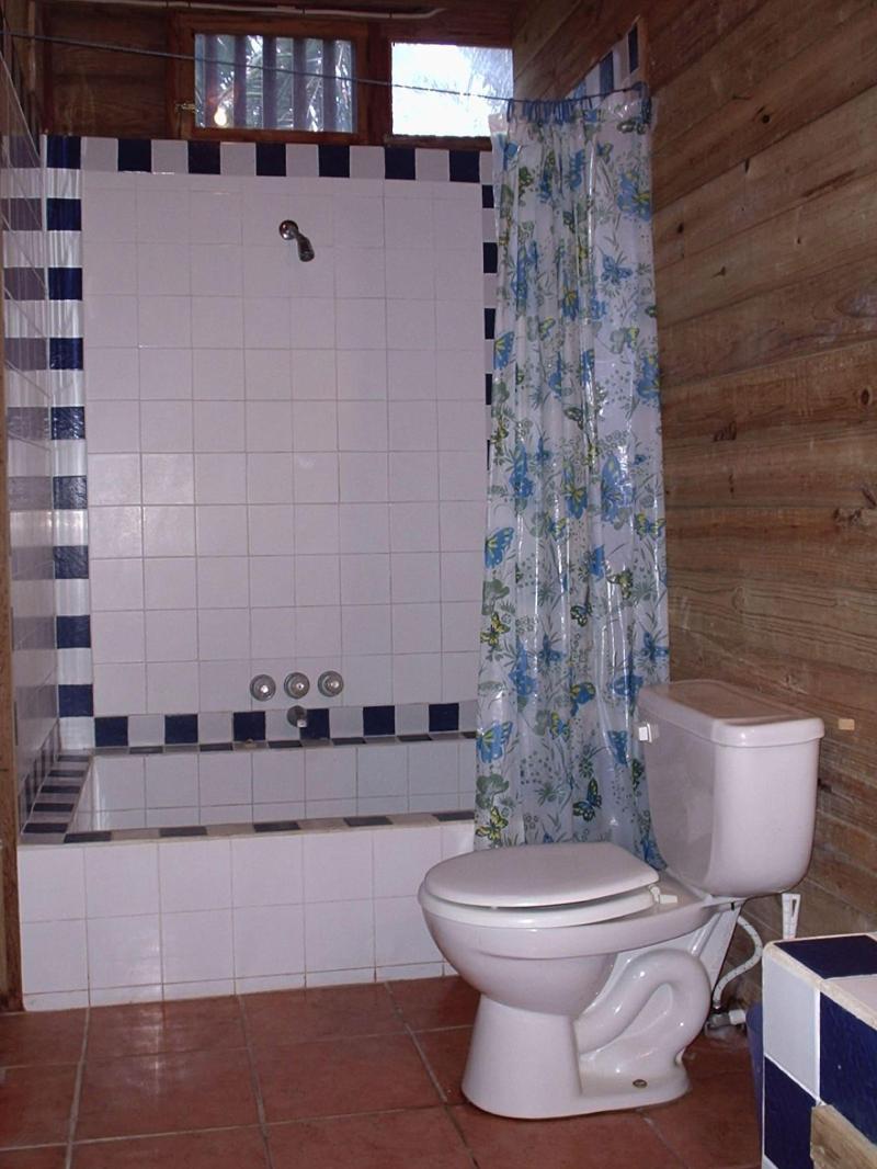 Roatan Bed & Breakfast Apartments image