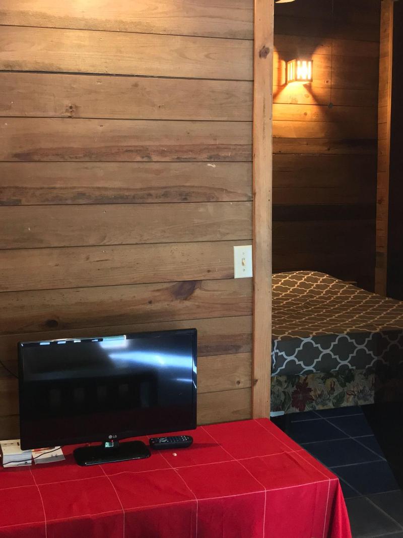 Roatan Bed & Breakfast Apartments image
