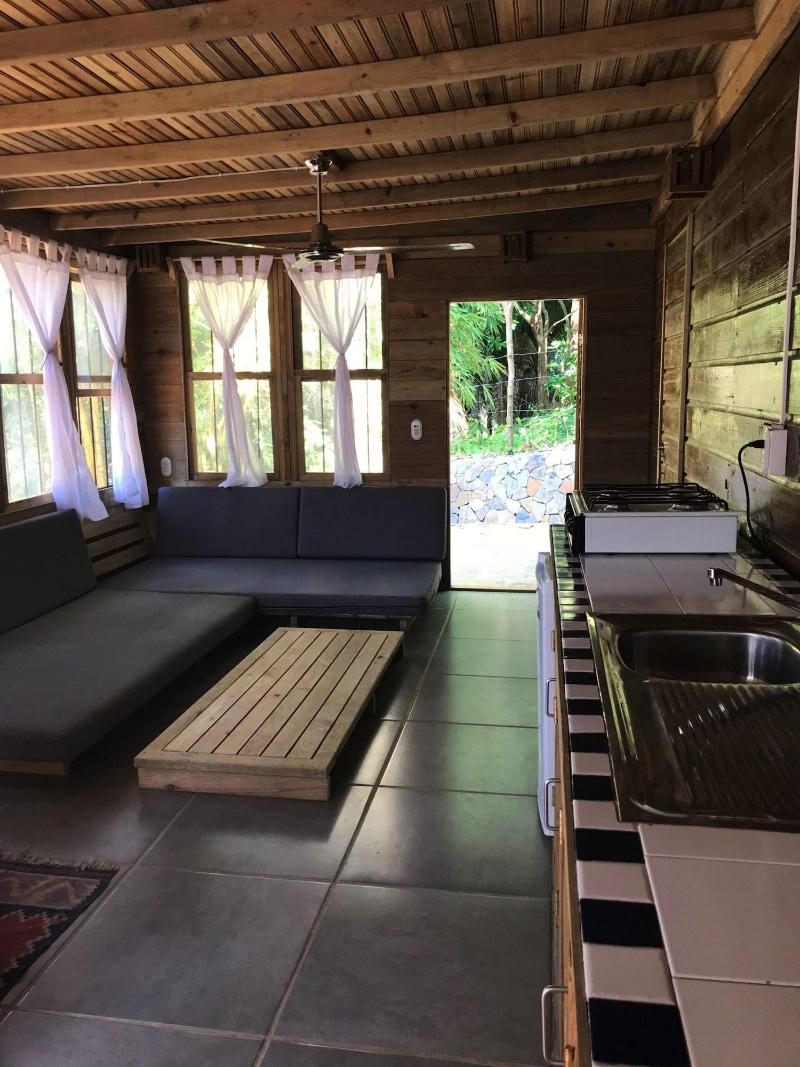 Roatan Bed & Breakfast Apartments image