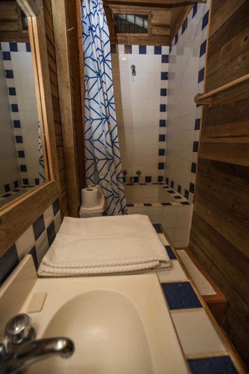 Roatan Bed & Breakfast Apartments image