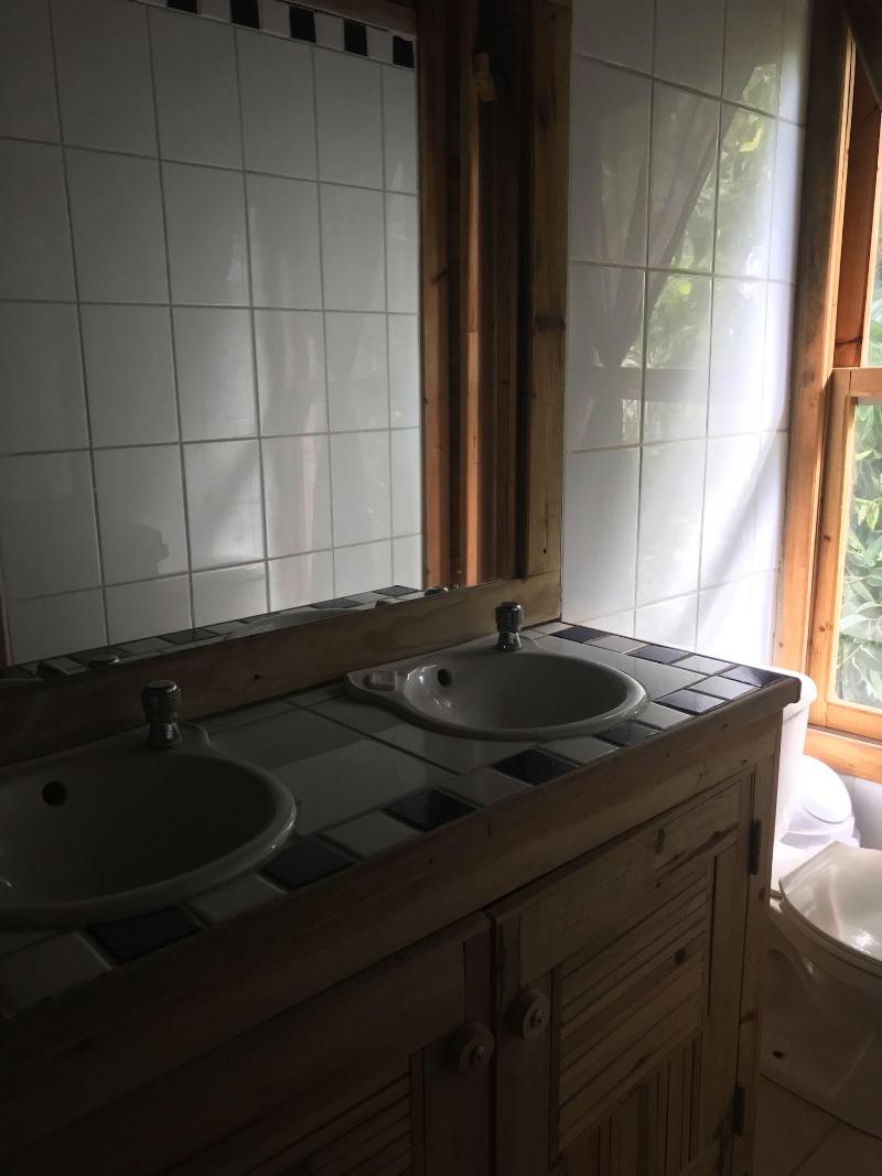 Roatan Bed & Breakfast Apartments image