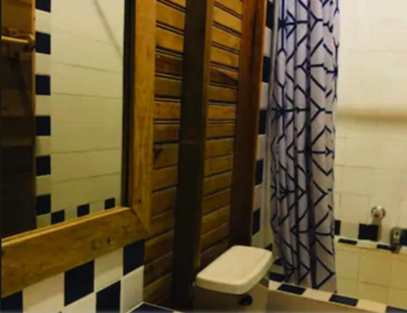 Roatan Bed & Breakfast Apartments image