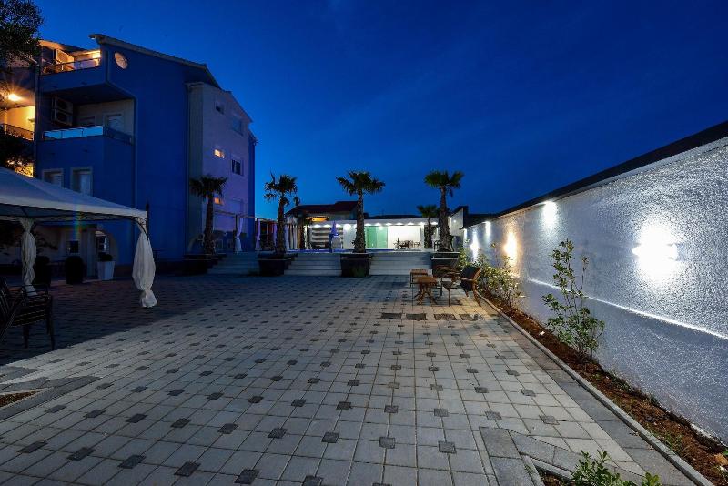 Boutique Apartments Ad Astra image
