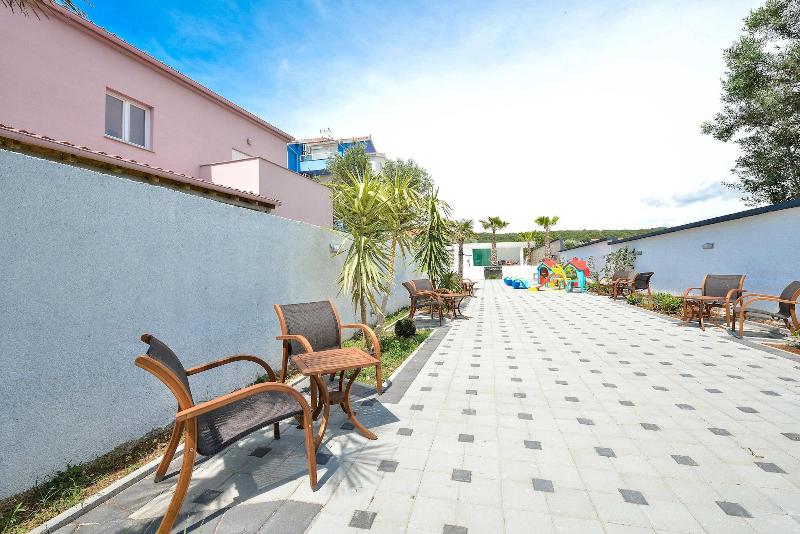 Boutique Apartments Ad Astra image