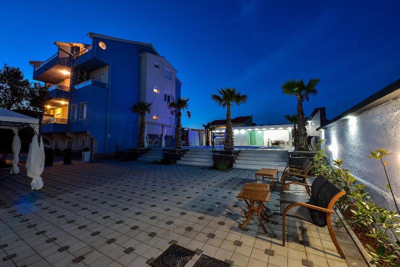 Boutique Apartments Ad Astra image