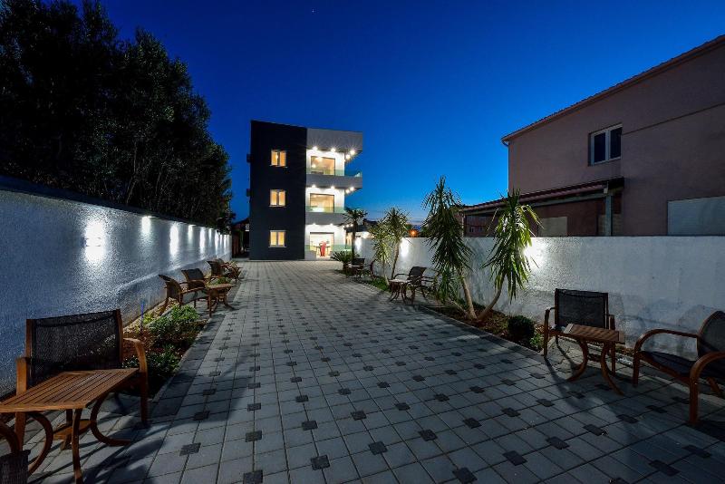 Boutique Apartments Ad Astra image