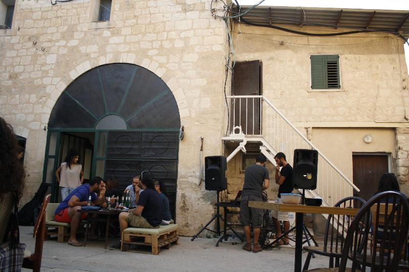 Al Yakhour Hostel image