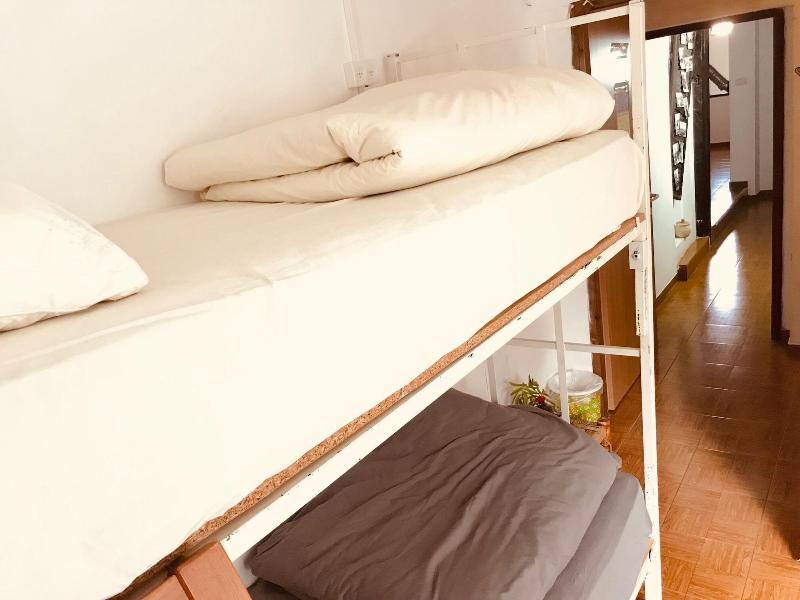 Al Yakhour Hostel image